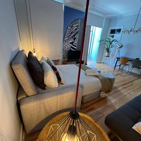 Apartamento Com Varanda E Vista No Centro De Lisbon